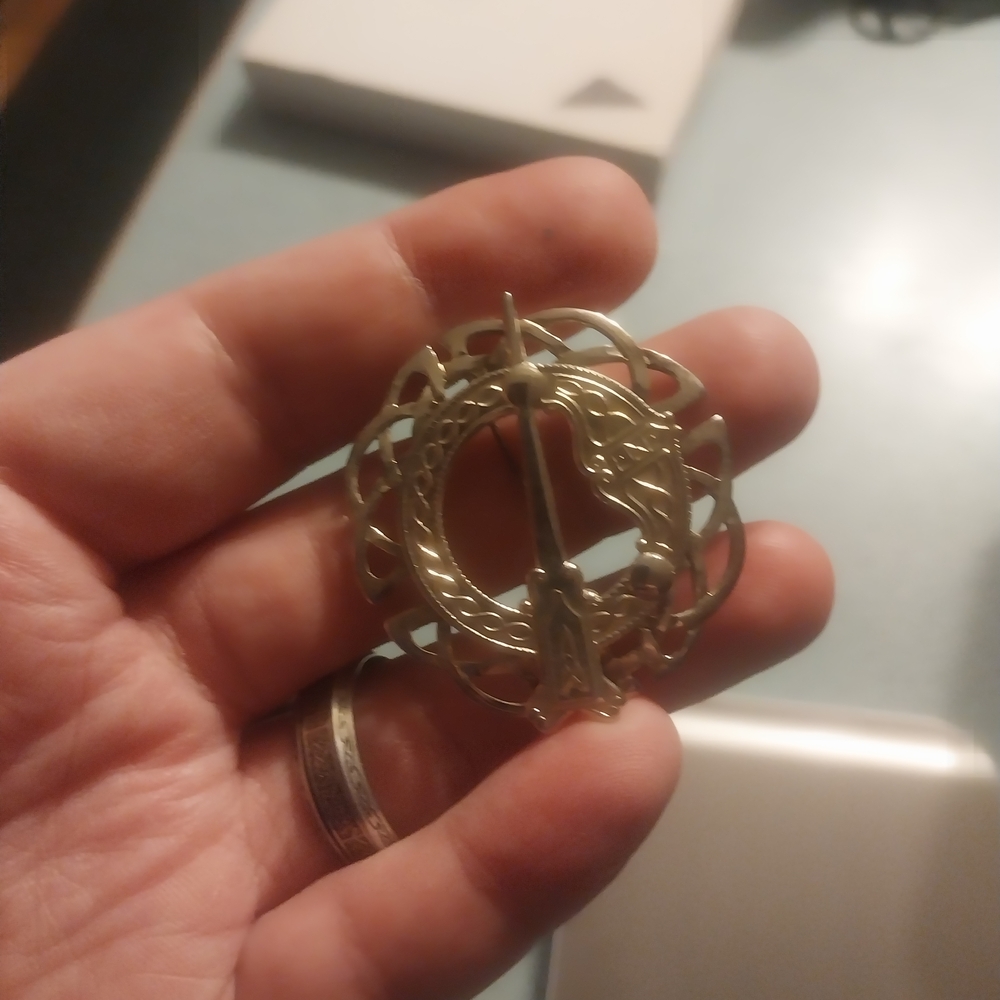 Vintage Irish Celtic Silver Pin Pendant - Picture 4 of 5